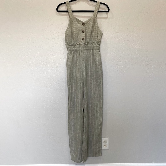 Romeo & Juliet Couture Linen Blend Olive Green Pinstripe Jumpsuit Size S NWT - Picture 3 of 10